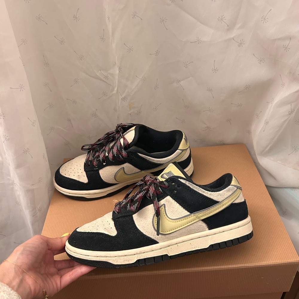 Nike Dunks Sneakers